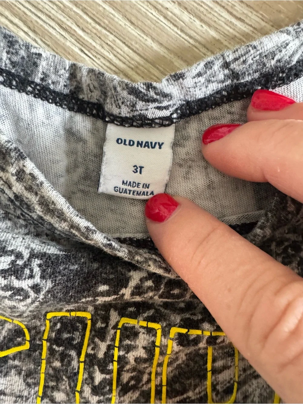Old Navy Pineapple Super Fresh Toddler tee, 3T